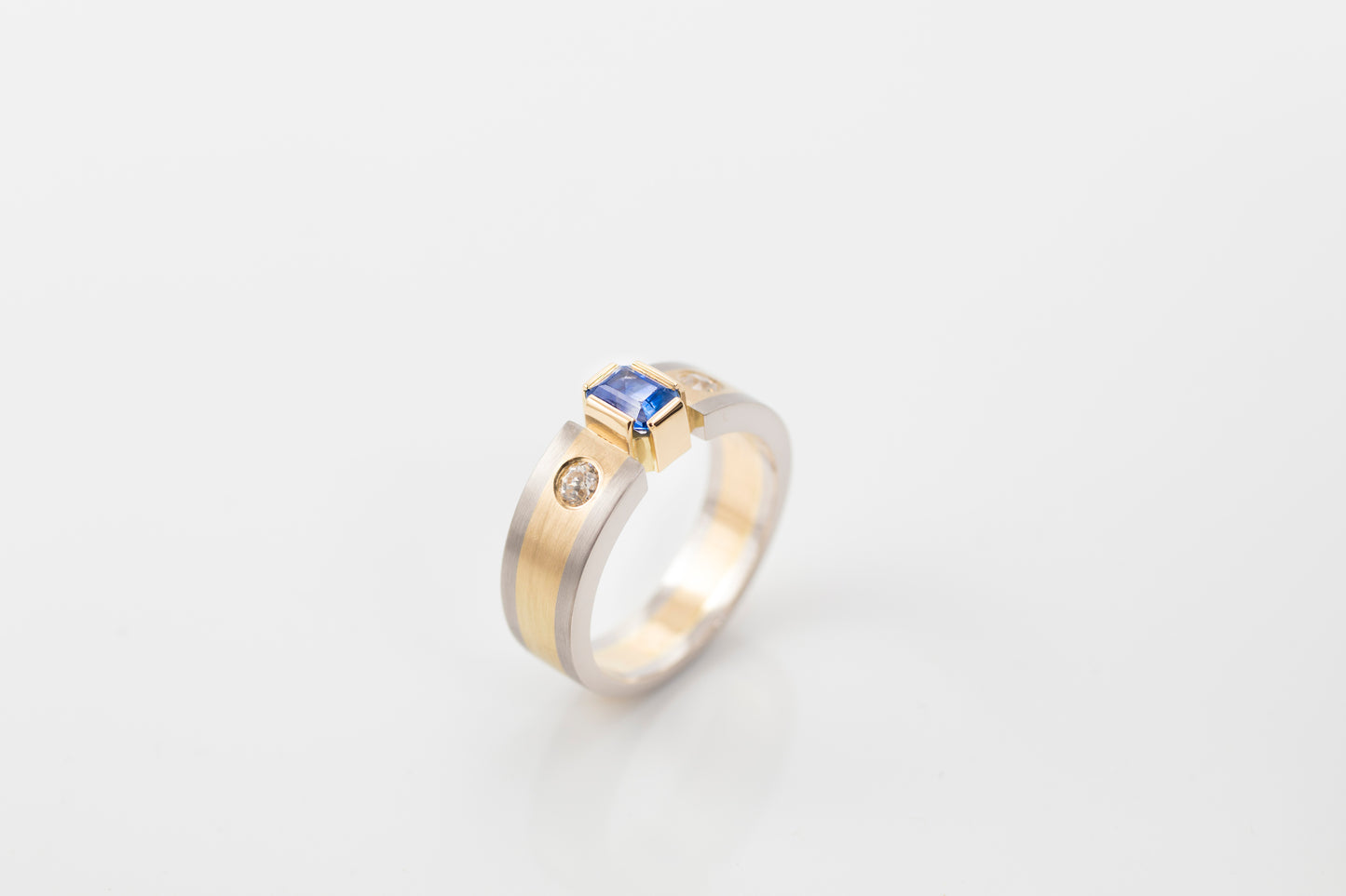 Blue Sapphire And Diamond Ring